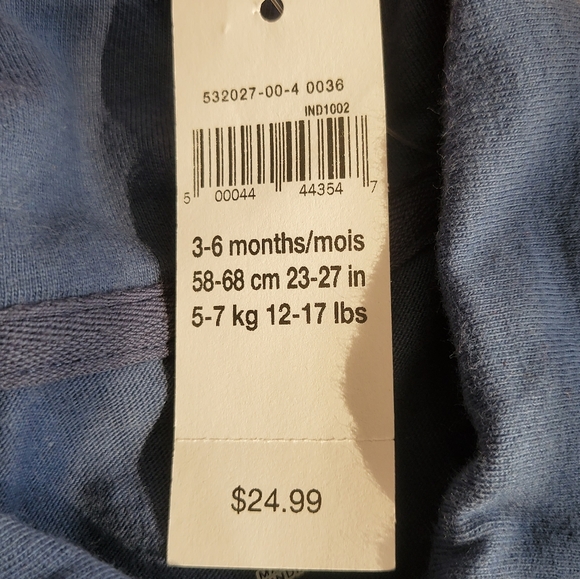 💥NWT GAP BABY ONESIE - Picture 8 of 8